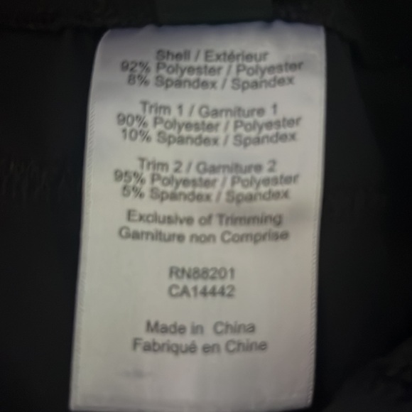 Black pair of MONDETTA capris sized small - Picture 4 of 5